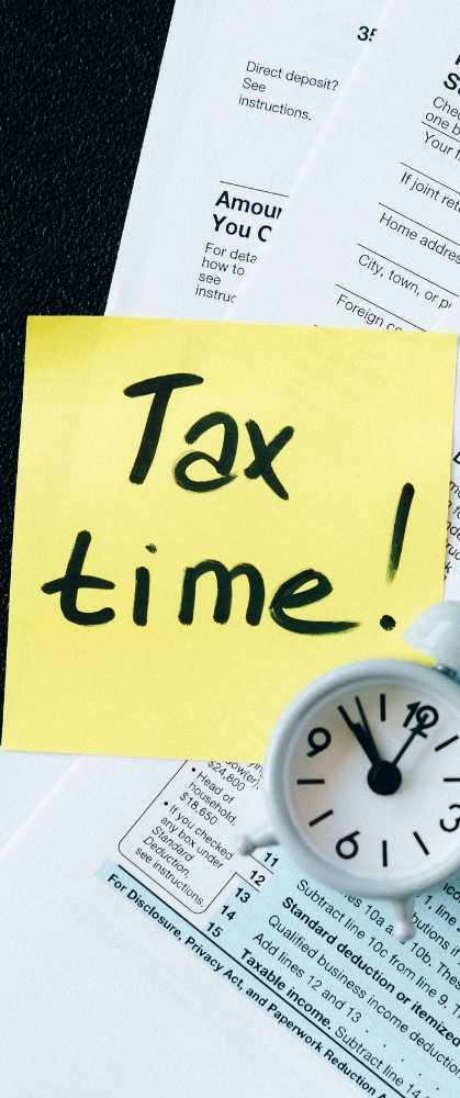 Can a bookkeeper help small businesses with tax returns?